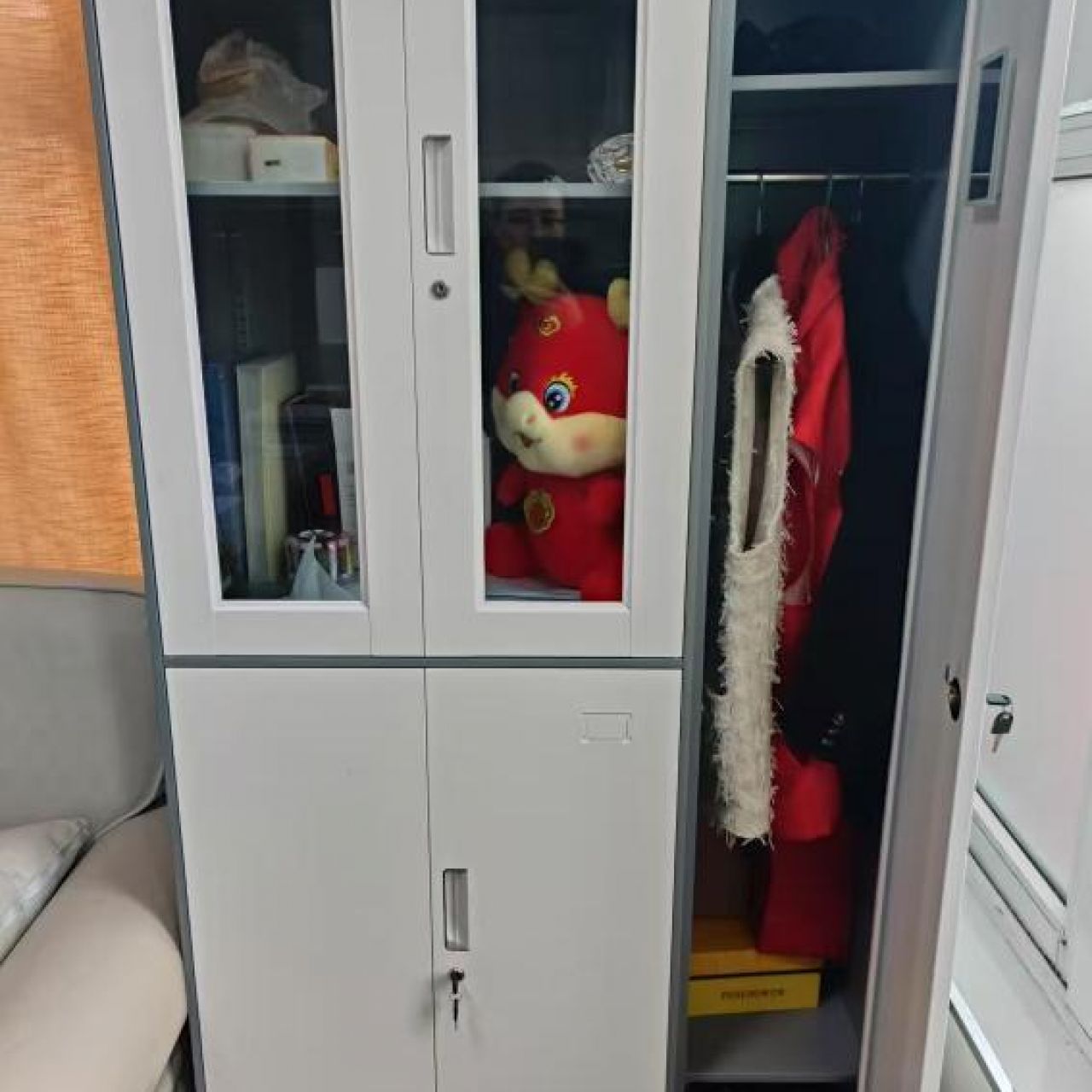 更衣柜